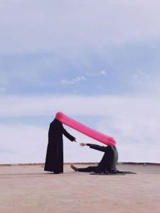 از همگسیختگی در رنج و عشق