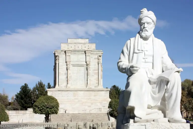 بزرگداشت فردوسی و مقدمه‌ای بر شاهنامه