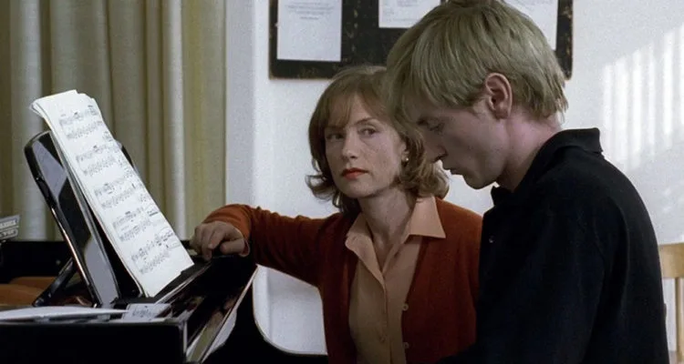 معرفی فیلم معلم پیانو – The piano teacher