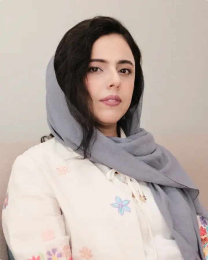 سها هاشمی، رواندرمانگر تحلیلی