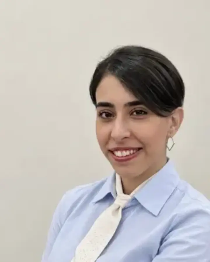 مریم فروتن، روان درمانگر تحلیلی نوجوان، خانواده