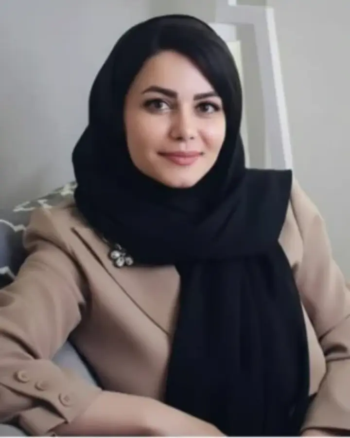 سعیده کرم‌زاده، یکشنبه‌ها ۱۱:۴۵ تا ۱۲
یکشنبه‌ها ۱۵:۴۵ تا ۱۶ 
یکشنبه‌ها ۱۲:۴۵ تا ۱۳
دوشنبه‌ها ۱۱:۴۵ تا ۱۲
دوشنبه‌ها ۱۵:۴۵ تا ۱۶ 
دوشنبه ۱۲:۴۵ تا ۱۳
چهار شنبه‌ها ۱۱:۴۵ تا ۱۲
چهارشنبه‌ها ۱۵:۴۵ تا ۱۶ 
چهار شنبه‌ها ۱۲:۴۵ تا ۱۳ 
پنج شنبه‌ها ۱۲:۴۵ تا ۱۳ 
شنبه‌ها ساعت ۱۰ تا ۱۲ 
سه شنبه‌ها ۱۴:۴۵ تا ۱۵
سه شنبه‌ها ۱۶:۴۵ تا ۱۷